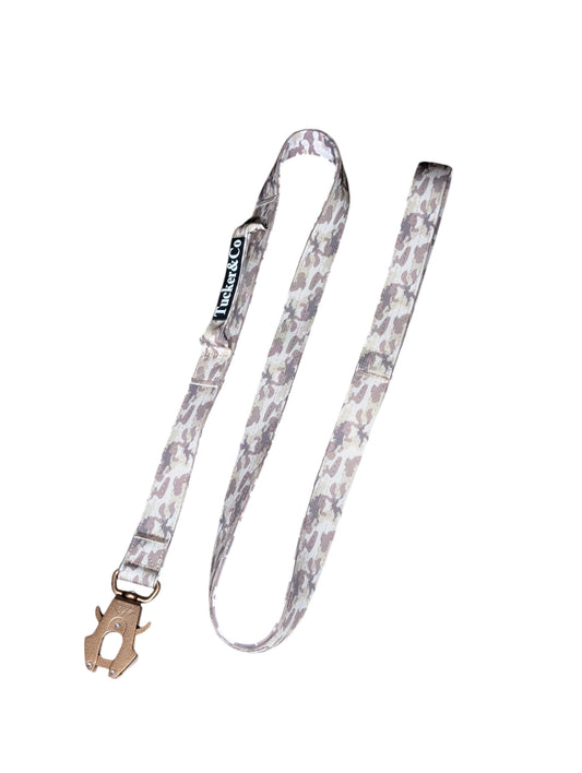 Tucker&Co Camo Desert Doubled Handled Tactical Lead.